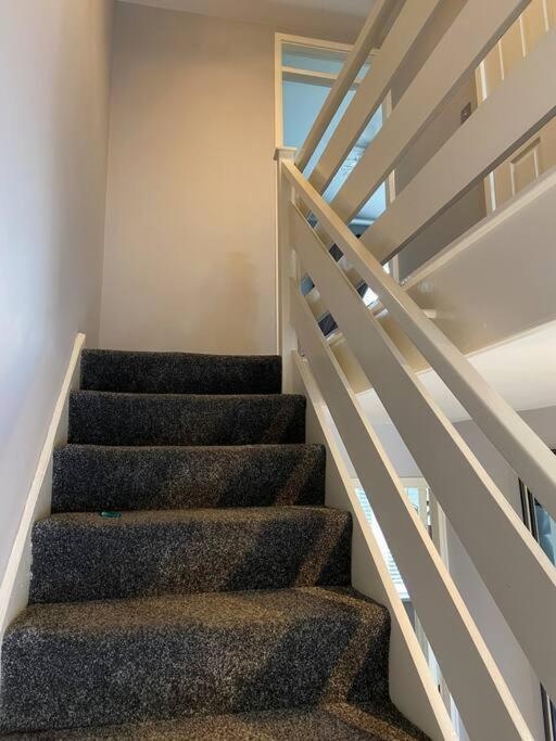 Garland Way 2 Bed House Sheffield Free Parking 5 Min From M1 Villa Mosborough Kültér fotó