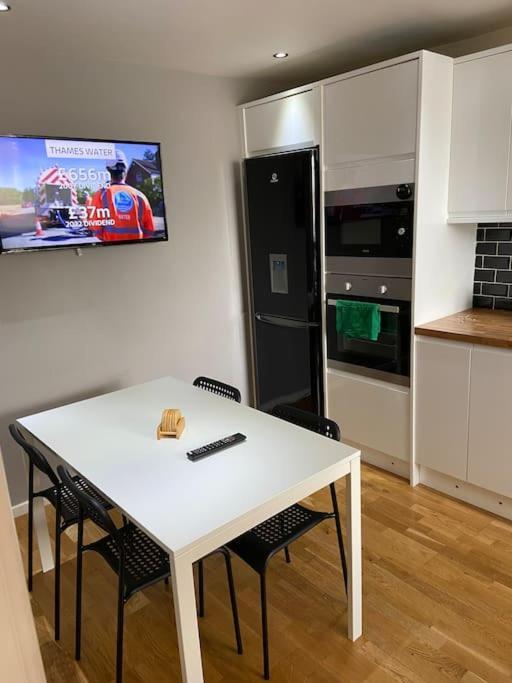 Garland Way 2 Bed House Sheffield Free Parking 5 Min From M1 Villa Mosborough Kültér fotó
